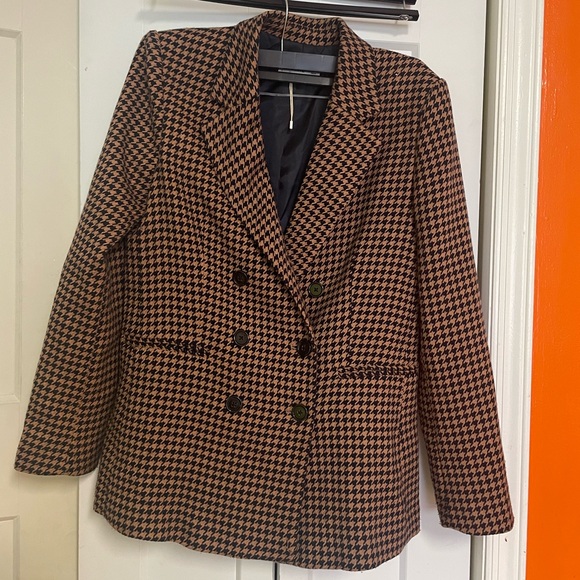 Mng Suit Jackets & Blazers - Women's Houndstooth Double-Breasted Jacket.New never worn.